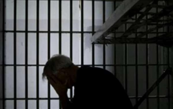 非洲这个“监狱”超奇异 外面的人要进来 里头的人不想出去!