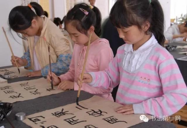 孩子学书法原来有这么多惊人的好处