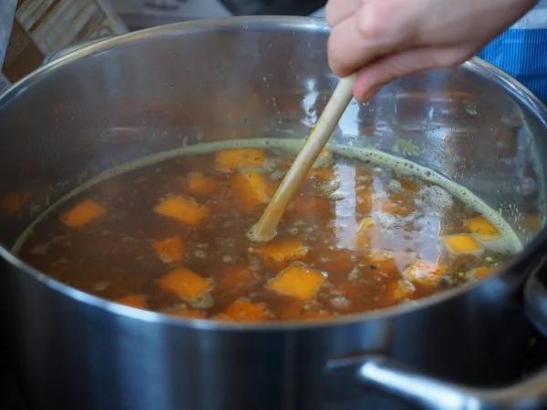 这5种食物 吃一次 就伤肝三天 赶紧告诉家人 千万要少吃!