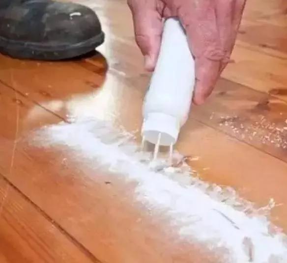 地板老是发出声音 怎么办?生活中的妙招不得不服