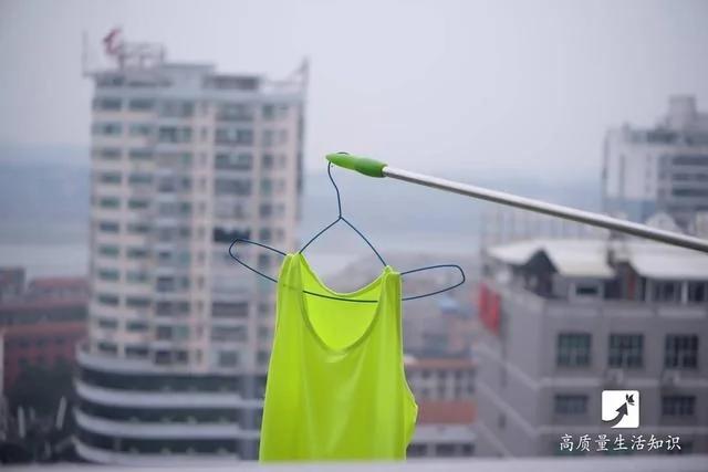 衣服里的“这条线”到底是做什么的?(附衣架妙用)