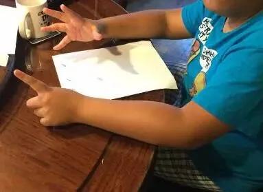 家长们被这道小学数学题气哭 网友:幸亏毕业早
