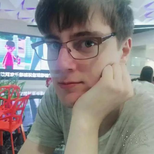 外国人眼中的汉字啥样?瑞典小哥脑洞大开