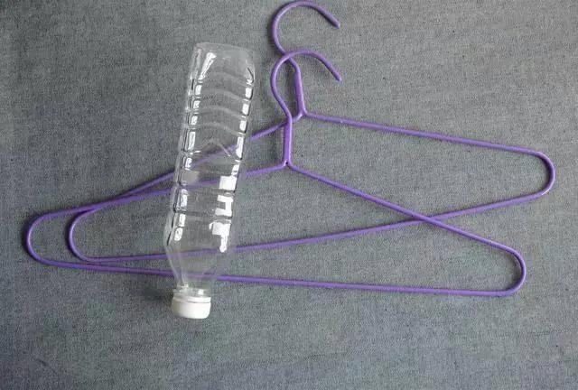 冬天衣服晒不干?一个塑料瓶晾干时间缩一倍