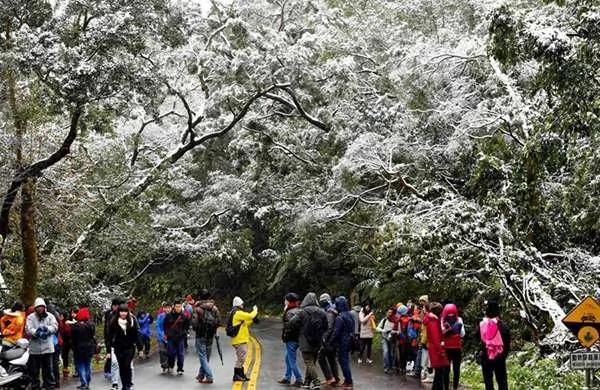 人类最冷的地方 “零下50度”仍要上班上课!