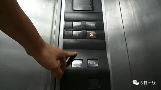 恐怖外卖订单:送到地下3层停尸间 第4排拉开放进来