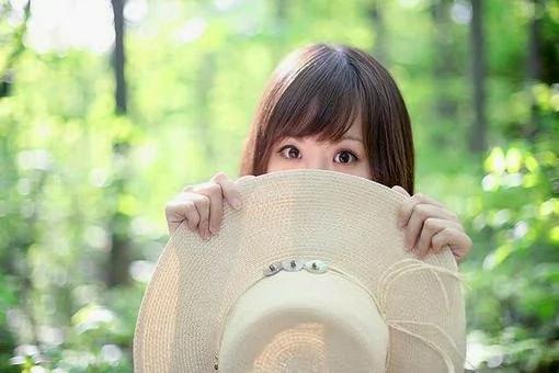 教你20种拍照姿势 以后不要再傻傻比Yeah了