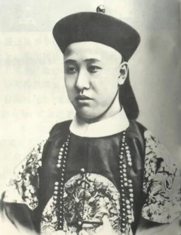 寡妇孤儿得天下 寡妇孤儿失天下