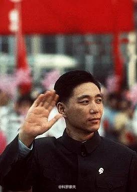 【揭秘】姊妹花被将军团购 世家16套房子产权从清朝绵延至我朝 命运是...