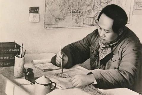 【揭秘】中国空军3小时绝密飞行空袭日本 从下往上看 上百亿公司估值真相