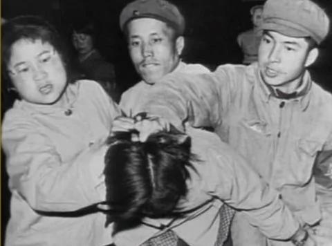 【揭秘】中国空军3小时绝密飞行空袭日本 从下往上看 上百亿公司估值真相