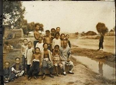 一百年前的真实中国 原来是这么生活的