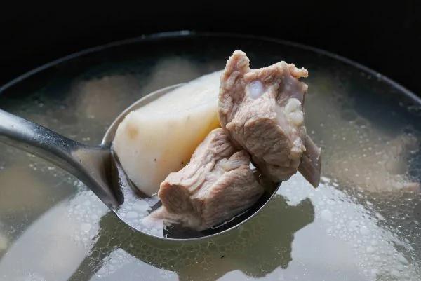 原来骨头汤、豆浆、海带都不能补钙!你知道最补钙的食物有哪些?