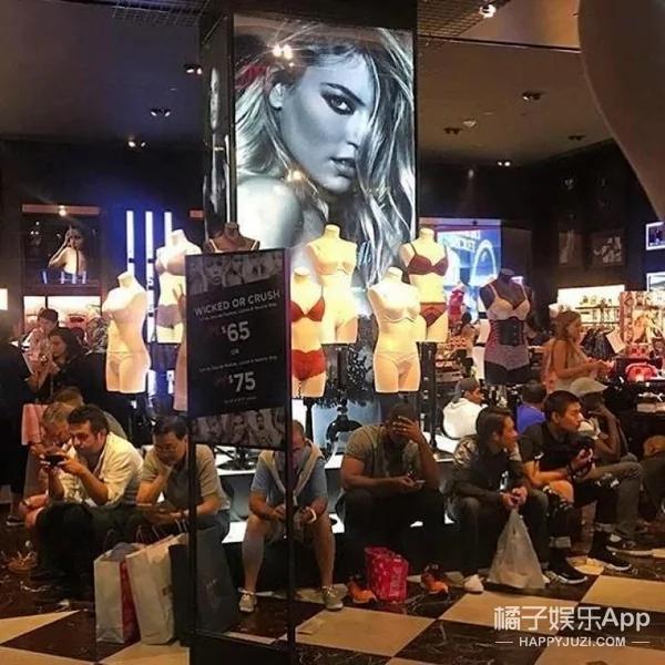 只有这个时候 所有男人们看起来都一样可怜