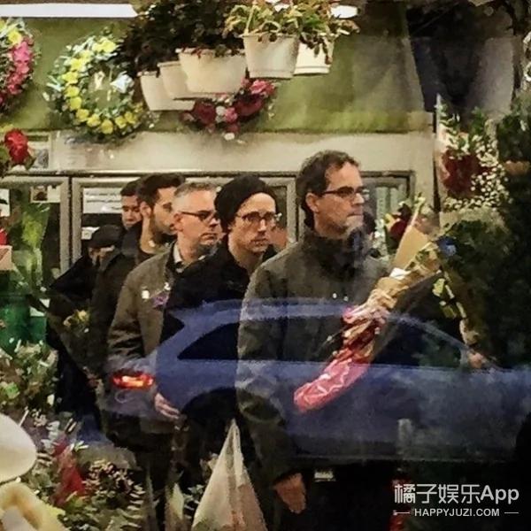 只有这个时候 所有男人们看起来都一样可怜