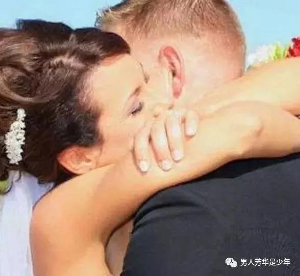 丈夫意外去世 女子独自带着不满周岁的孩子 在墓地睡了五年!