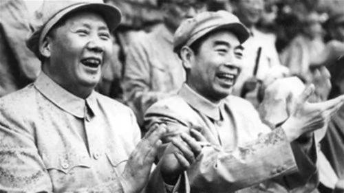 周恩来为什么大哭?兔死狐悲!