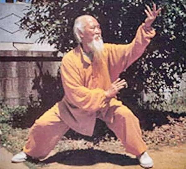 他当过蒋中正的“第一保镖” 一掌打死美国拳王而扬名国际 却遭“这样”对待!