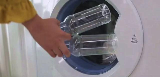 洗衣机洗衣服总是缠成一块!小窍门解决衣服一件件不缠绕!