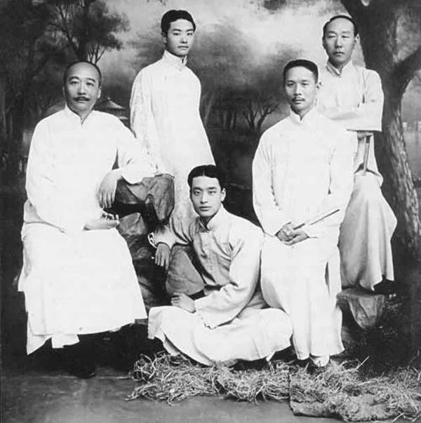 【老照片】一念定生死?聪明的人49年都去了台湾