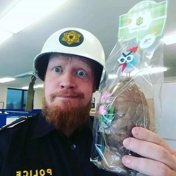 世界上最欢乐的工作 就是在冰岛当警察!