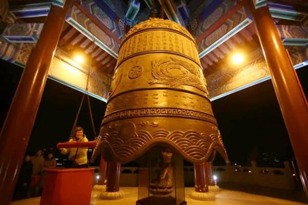 为什么寺院的钟要敲一百零八下? 这其中意义深远
