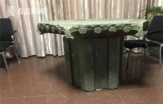 清代古墓塔神秘失踪 盗墓贼竟放家中当茶几用