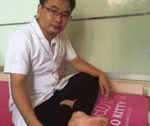 脚上有个开关 能治很多病 90%的人不知道