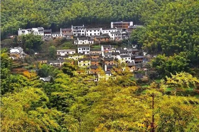 安徽这条中国风公路 处处水墨奇境