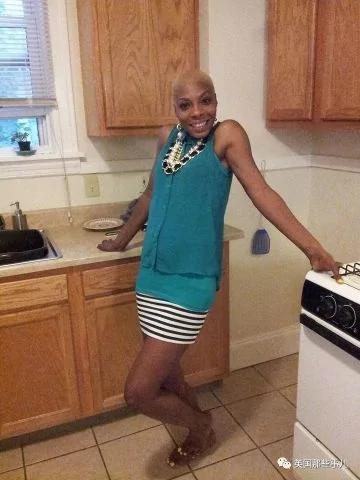 单亲妈妈接到公司派活去客户家打扫卫生 最后竟得到一套房