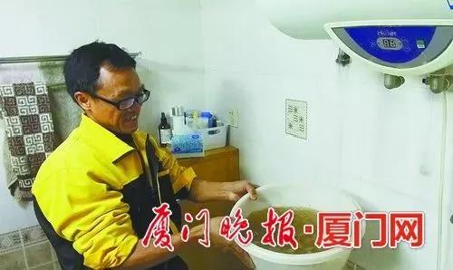 热水器两年不洗等于用污水洗澡?拆开后吓死人