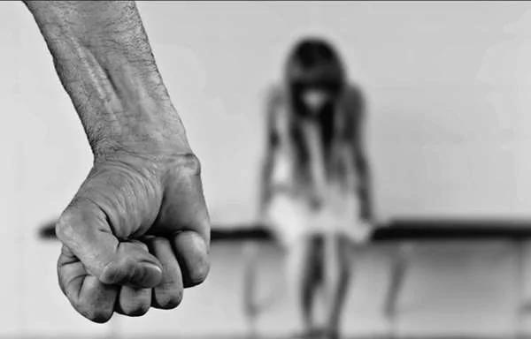 他动手将中年男子活活打死 但陪审团却判“无罪” 获得网友们的力挺!