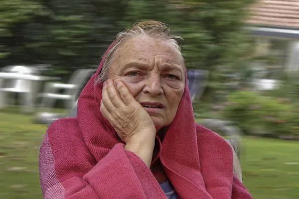 身体这里发硬 竟是死亡前兆!用这两个方子 可救命!