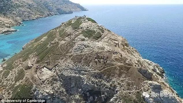 希腊小岛发现4500年前避难所藏神秘排水系统和陶器