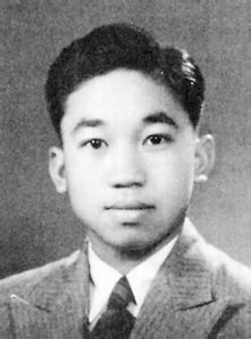 她无名无分 把九个孩子辛苦带大 却没人喊她妈!