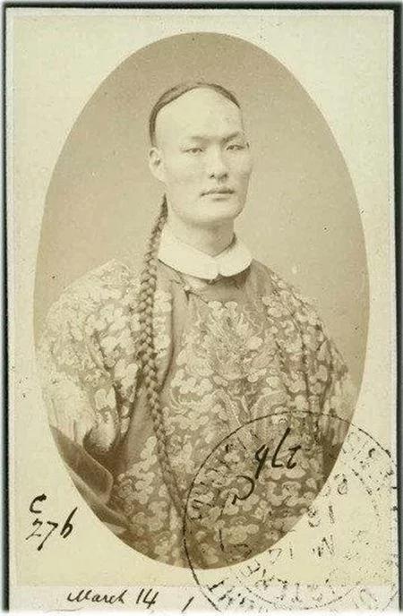 清朝3米巨人环游世界 还登上英国邮票