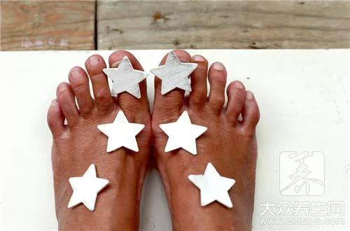 脚气在床单上能活多久?脚气细菌居然这么严重