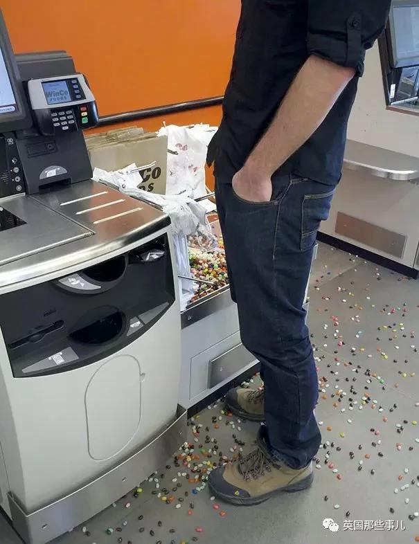 别不开心…毕竟这世界上比你惨的人多了去了