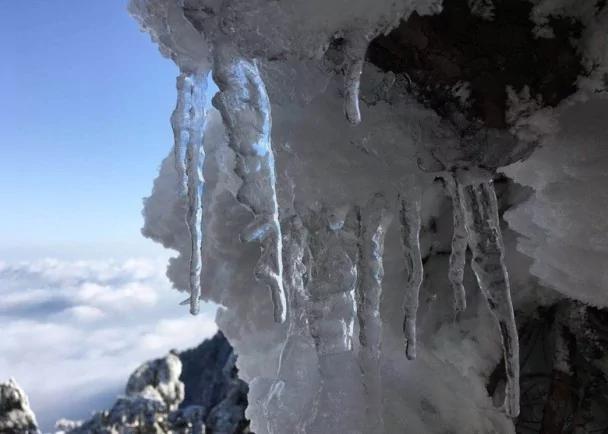 五绝之一!黄山冬雪美如画 恰似水墨丹青