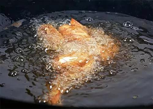 加拿大专家警告华人爱吃五种食物致癌!