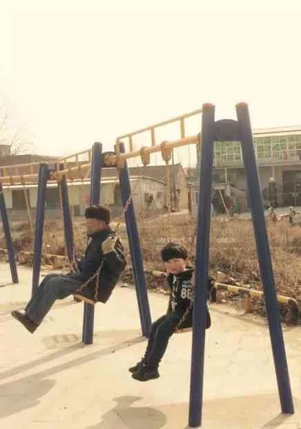 世界上最感人的瞬间 看到哪张让你泪奔?