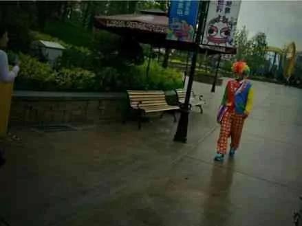 世界上最感人的瞬间 看到哪张让你泪奔?
