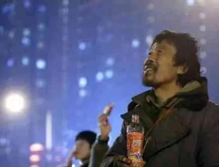 世界上最感人的瞬间 看到哪张让你泪奔?