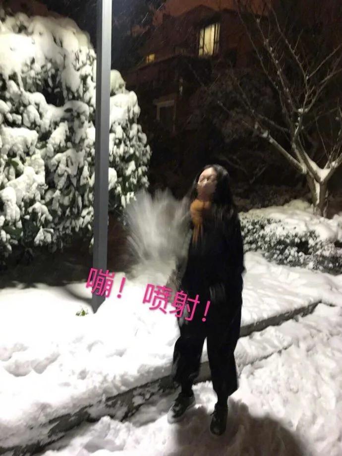 下雪了让男朋友给我拍张美照发朋友圈 看完想分手…