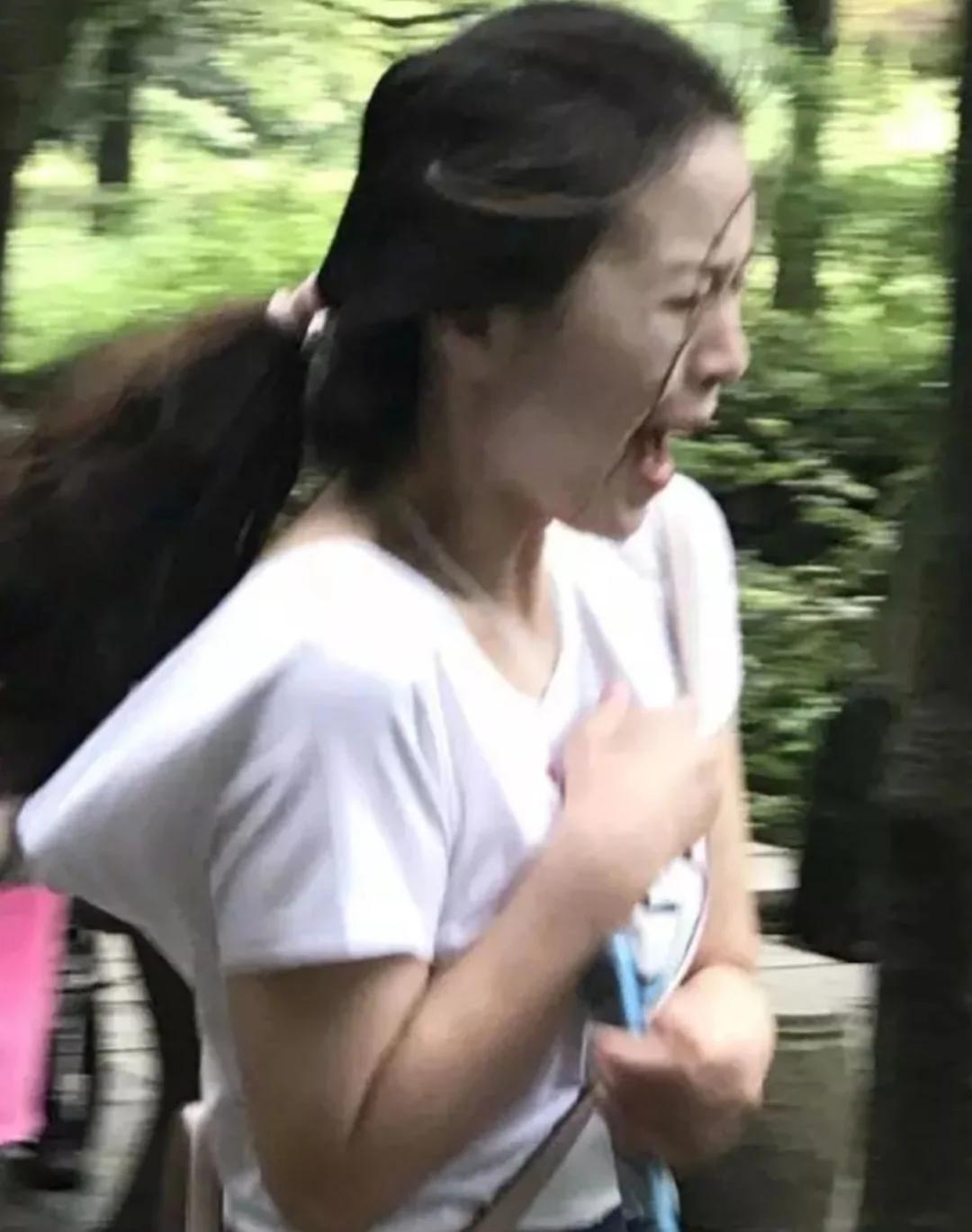 下雪了让男朋友给我拍张美照发朋友圈 看完想分手…