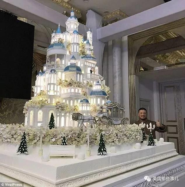 100万一个的结婚蛋糕啥样?贫穷限制了我的想象力