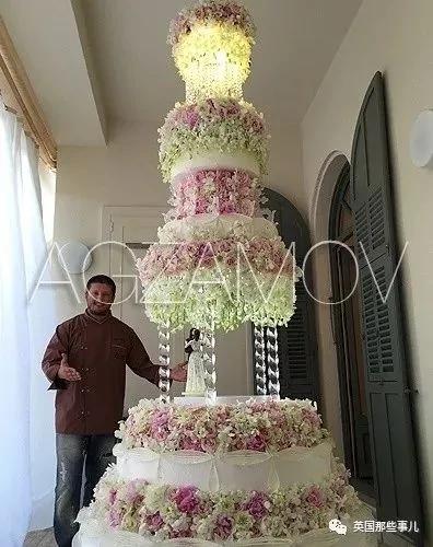 100万一个的结婚蛋糕啥样?贫穷限制了我的想象力