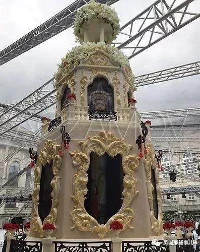 100万一个的结婚蛋糕啥样?贫穷限制了我的想象力