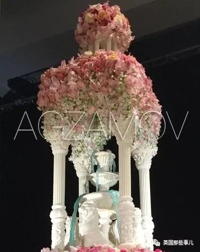 100万一个的结婚蛋糕啥样?贫穷限制了我的想象力
