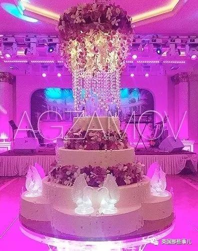 100万一个的结婚蛋糕啥样?贫穷限制了我的想象力